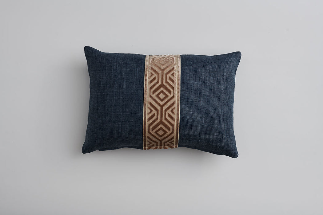 https://housefinery.com/cdn/shop/products/House-Finery-Decorative-Pillow-Cover-Belgian-Linen-with-Geometric-Cut-Velvet-Trim-1_1050x700.jpg?v=1627675952